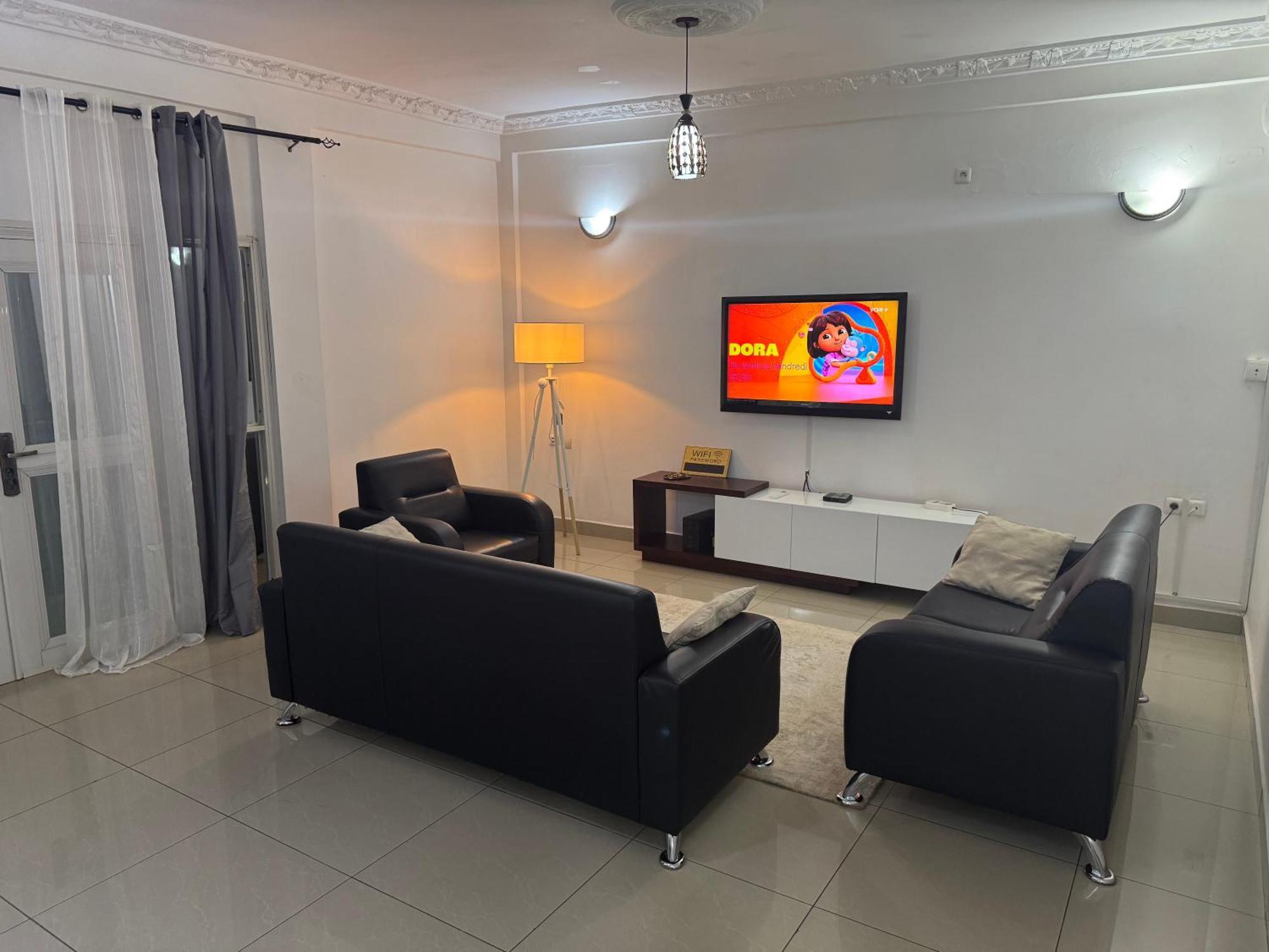 Appartements Modernes, Wifi, Tv - Yaounde, Omnisports Yaoundé Exterior foto
