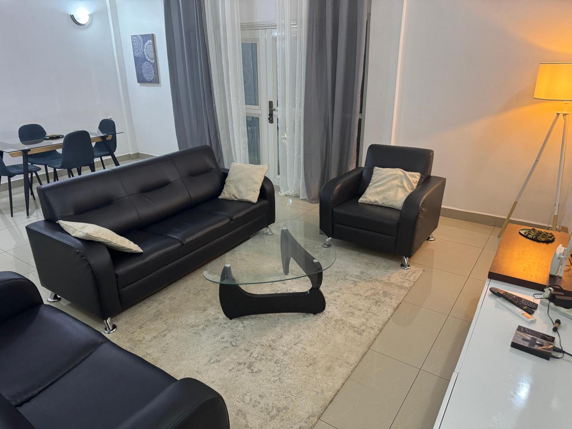 Appartements Modernes, Wifi, Tv - Yaounde, Omnisports Yaoundé Exterior foto